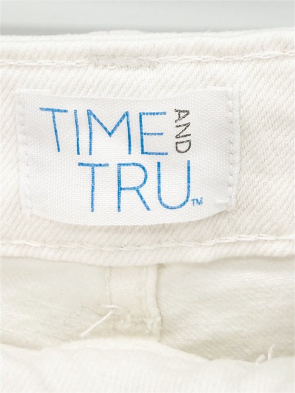 Time and Tru Women's White Wide Leg Jeans 14 - Picture 6 of 13